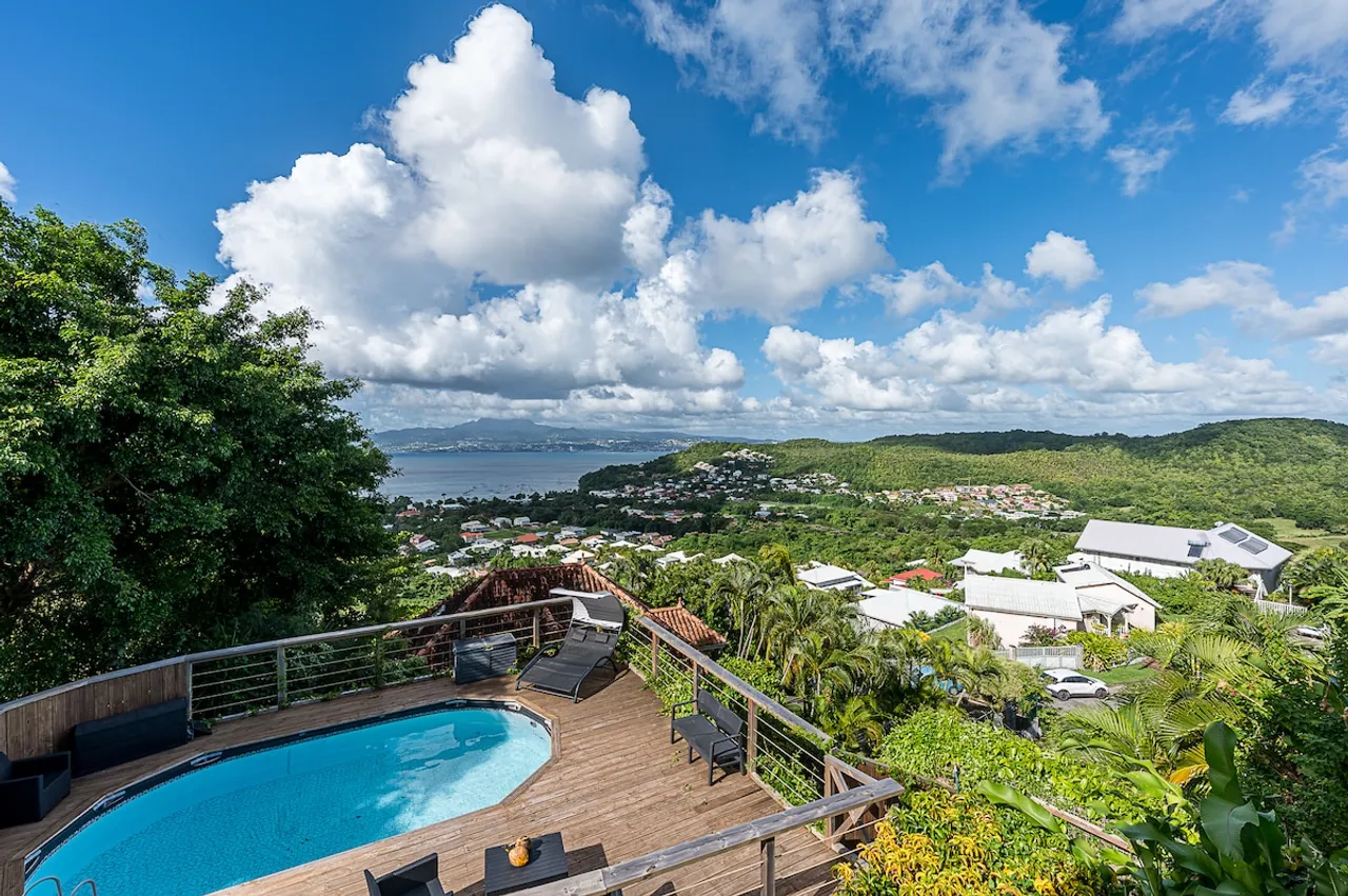 Horizon Caraïbes — Vue Mer & Piscine — Appartement Les Trois-Îlets