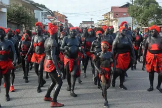 Carnaval guyanais à Cayenne : dates, parades et touloulous, le guide du carnaval le plus long du monde