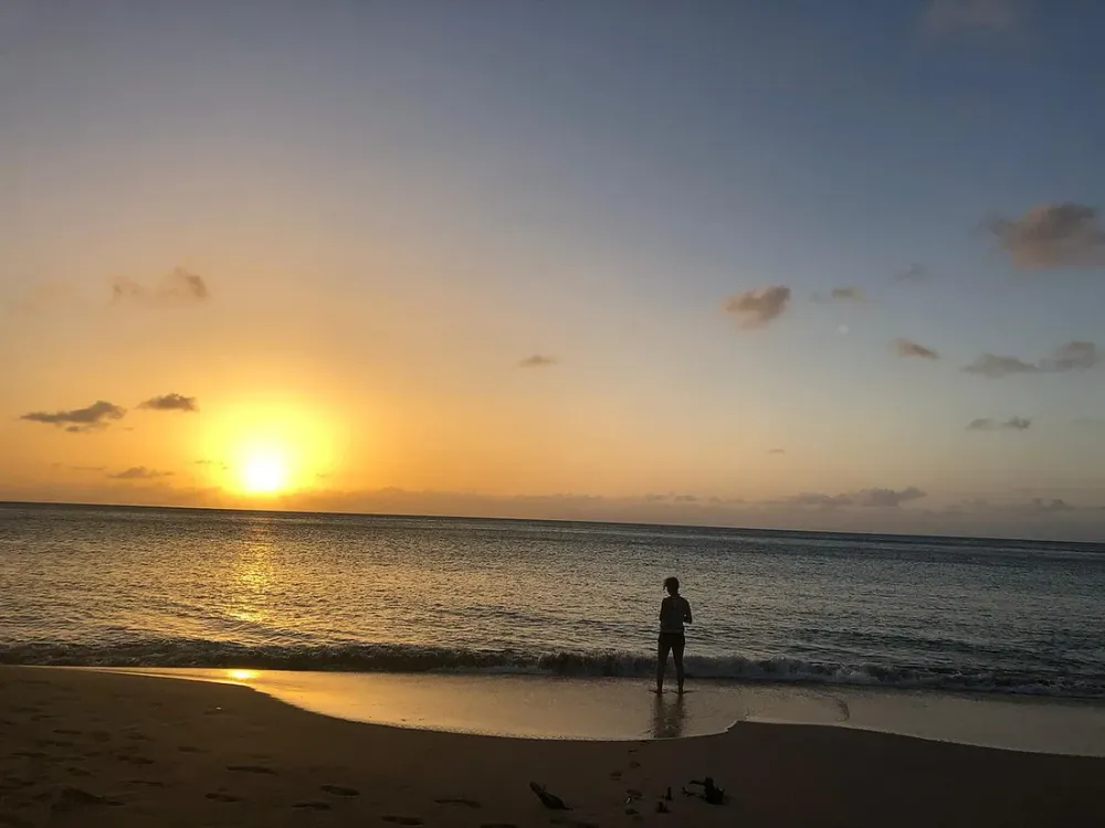 Couchers de soleil sur la côte sous-le-vent : Deshaies, Pigeon et Vieux-Habitants