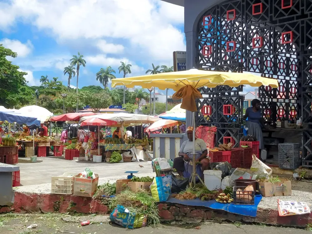 Eviter les arnaques touristiques en Guadeloupe