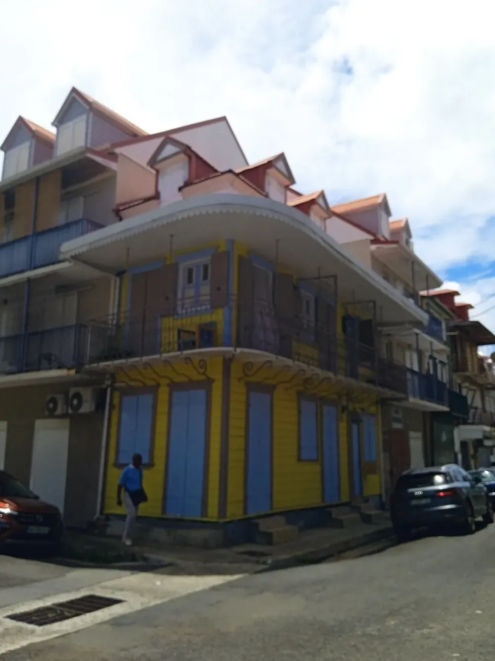 Reduction d'impot Girardin ou LMNP en Guadeloupe : que choisir ?
