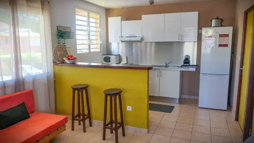 Hôtel avec cuisine à Cayenne : cuisiner plutôt que payer trois restaurants