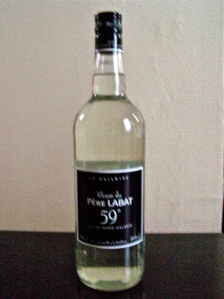 Marie-Galante, île du rhum : distilleries Bielle, Bellevue, Père Labat