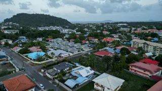 Notaires, géomètres, experts fonciers en déplacement en Guyane : où loger entre deux rendez-vous