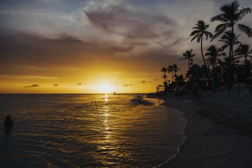 Plage de Montjoly : baignade, maracudja et couchers de soleil, le guide d'un local