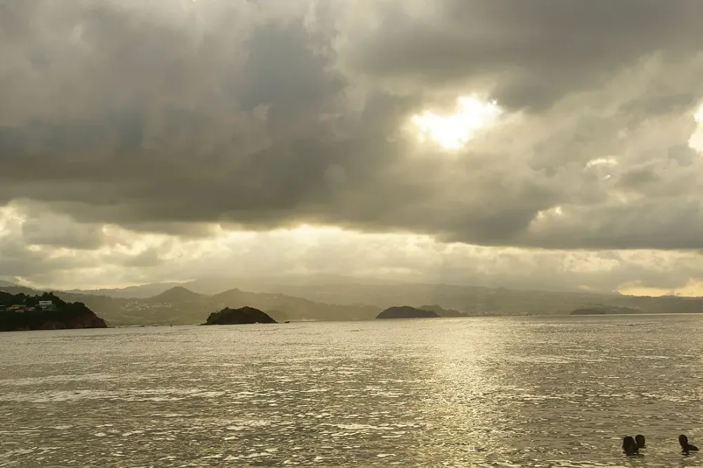 Plages de Martinique : courants, baignade et sécurité par côte