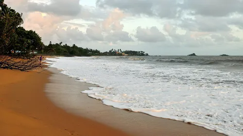 Quatre plages à moins de quatre kilomètres depuis Mont-Lucas, Cayenne