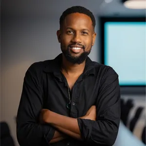 Samuel — Founder of Toucan Asset Management (Hostel Toucan)
