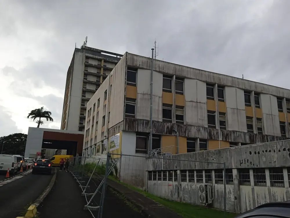 Sanitario trasladado al CHU de Guadalupe: cómo encontrar vivienda