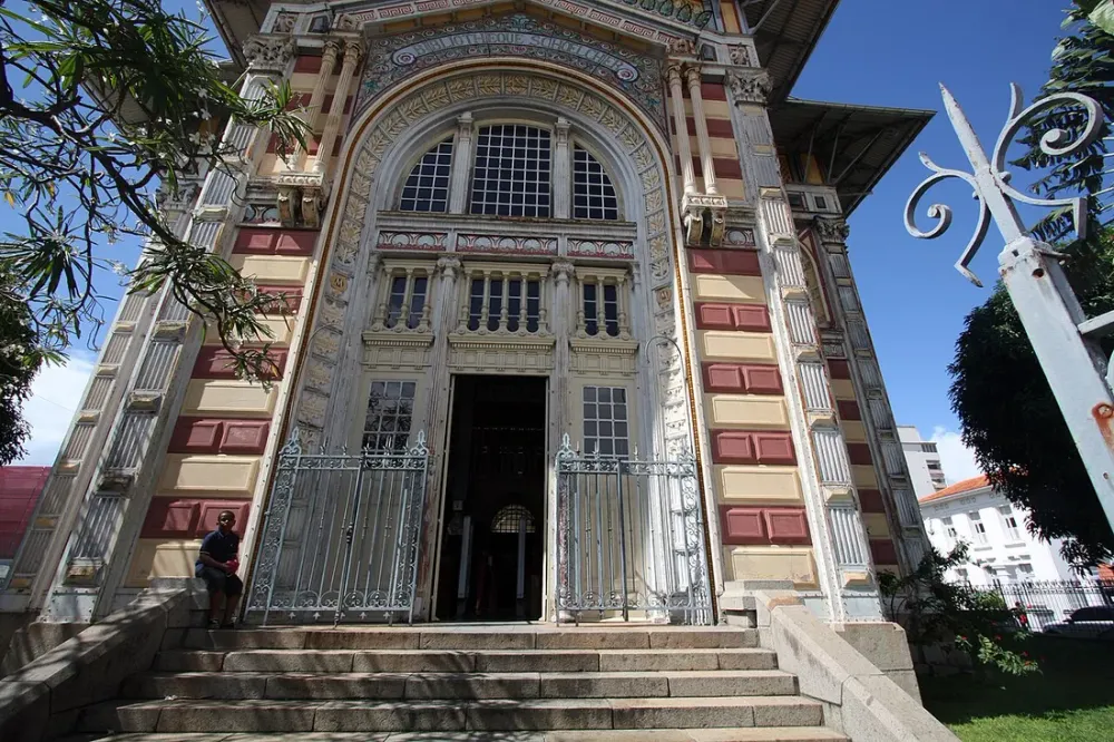 Profissional de saúde transferido para o CHU da Martinica: onde morar