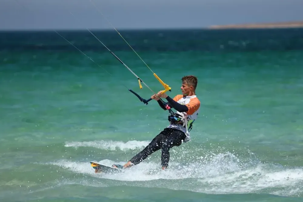 Spots de kitesurf et windsurf de l'Atlantique martiniquais : le guide local