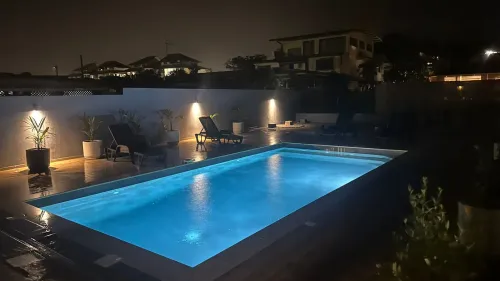 Studio à Cayenne pour la nuit : clim, parking et arrivée simple