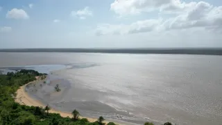 Villa Mahury : une villa avec accès plage à quinze minutes de Cayenne, en photos