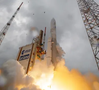 Visiter le Centre Spatial Guyanais : assister à un tir Vega C et explorer Kourou
